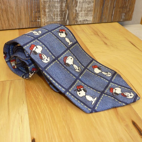Cool Snoopy Men's Tie - Picture 1 of 6